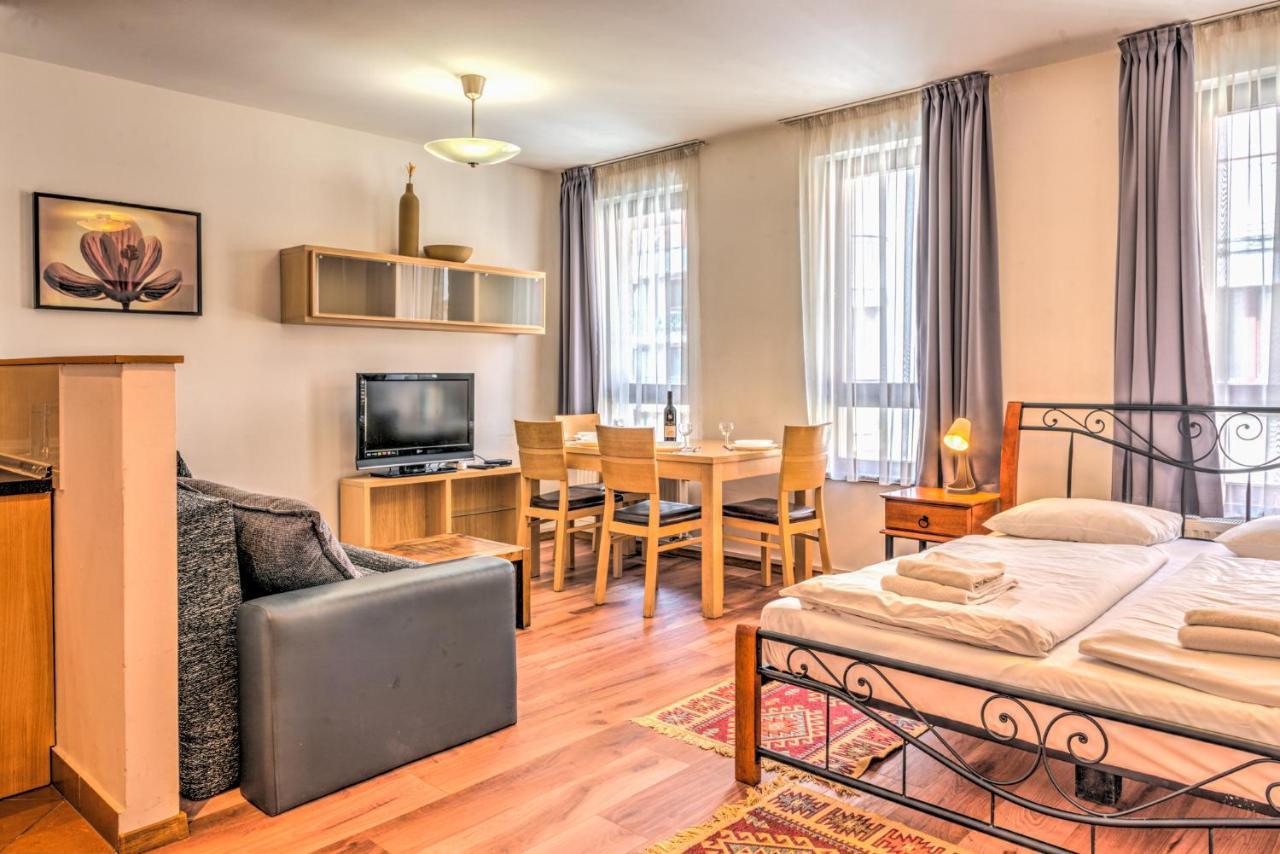 Central Apartments Budapest Exteriör bild