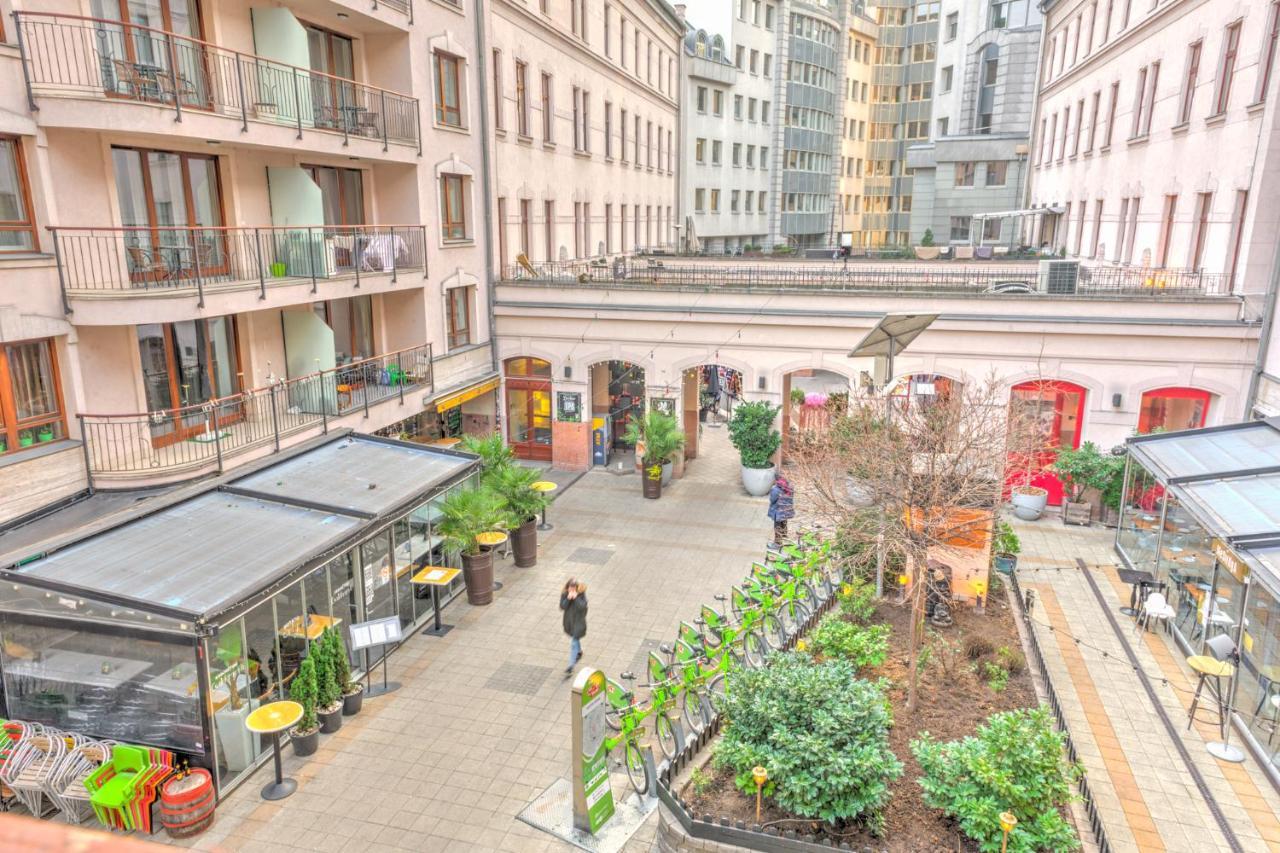 Central Apartments Budapest Exteriör bild